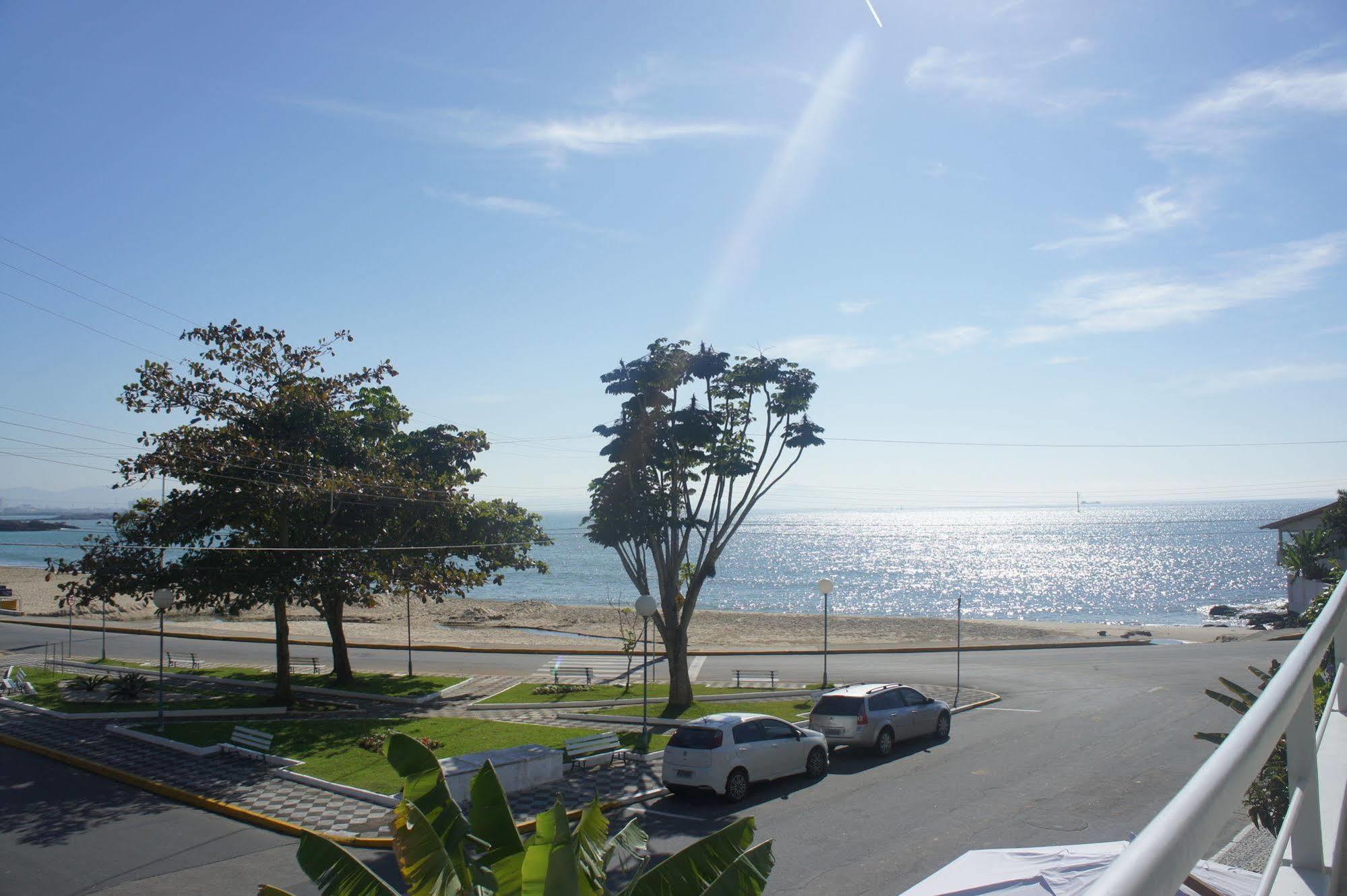 Marambaia Cabeçudas - Frente Mar 4*